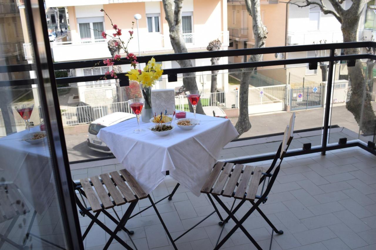 Hotel Abay Rimini Exterior foto