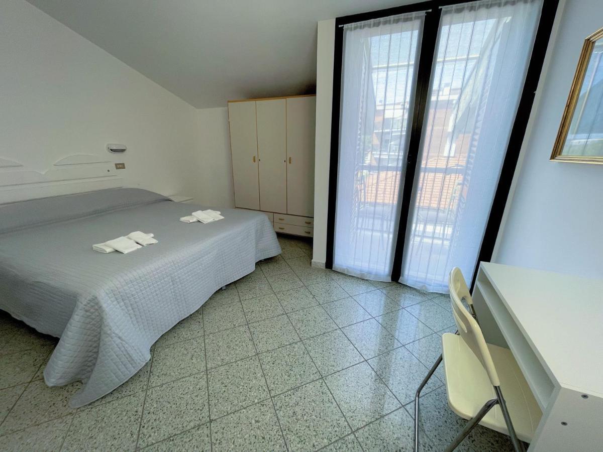 Hotel Abay Rimini Exterior foto